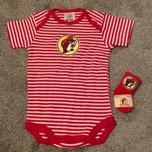 Bucc-ee’s onesie and socks NEW